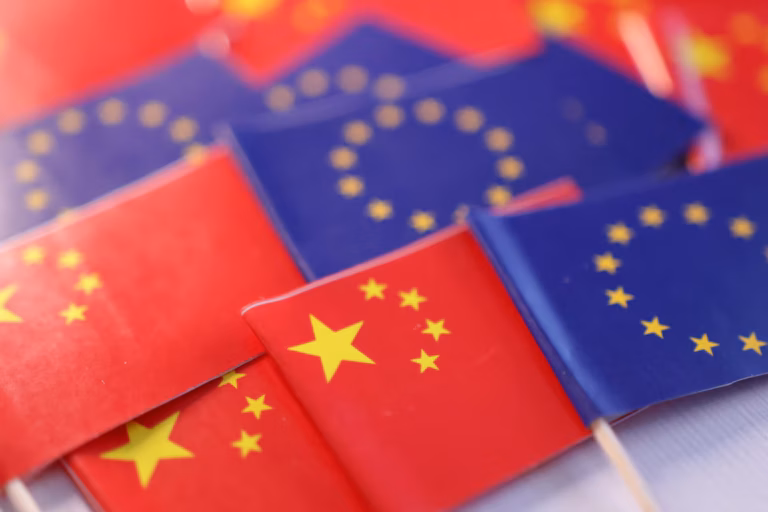 Sommet UE-Chine sous tension : peu d’espoirs d’avancées face aux différends commerciaux