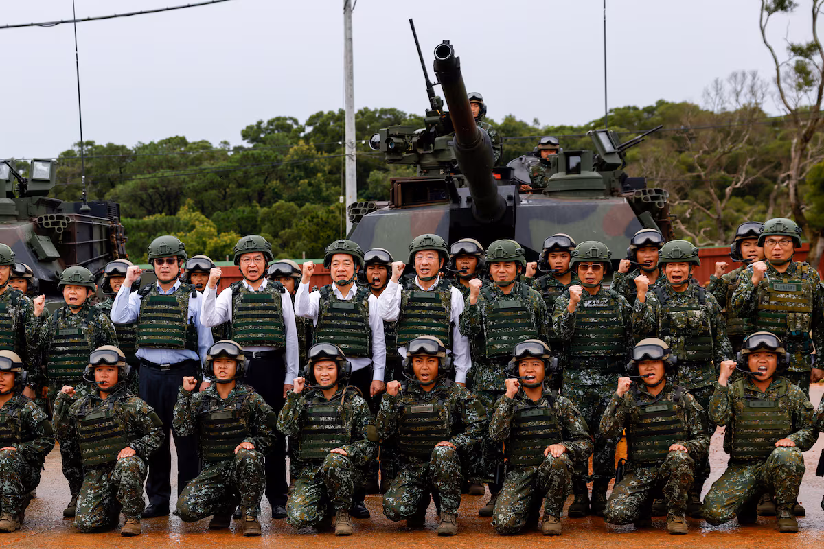 Taïwan exhibe ses nouveaux chars américains lors d’exercices militaires sous haute tension