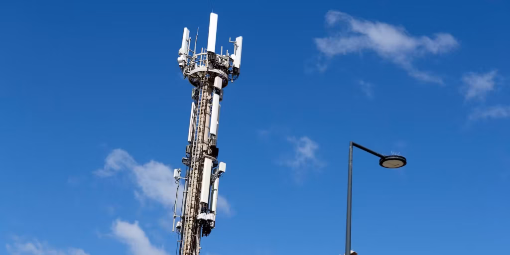 Tours télécoms : Phoenix Tower en pole position pour racheter l’infrastructure de Bouygues et SFR