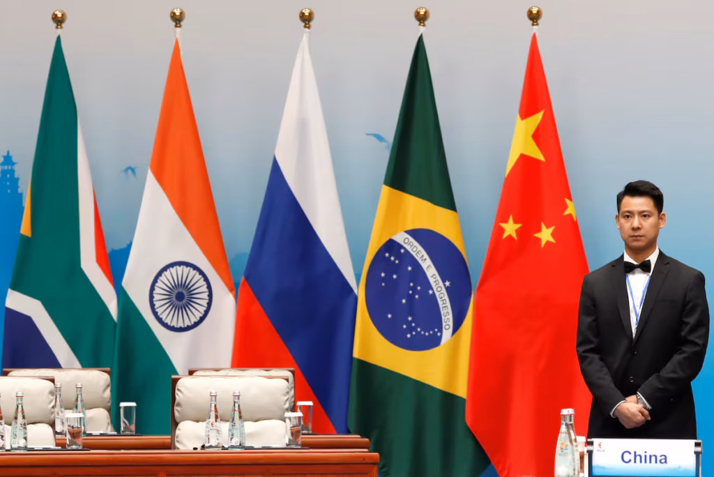 Trump menace les BRICS : « S’ils se forment vraiment, ils disparaîtront vite »