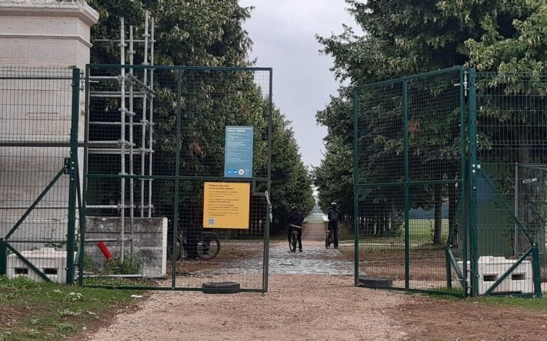 Versailles : la grille de l’Étoile royale enfin rouverte, les habitants jubilent — photo