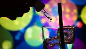 Violée, sans justice ni réparation : Fabienne, victime oubliée de la soumission chimique