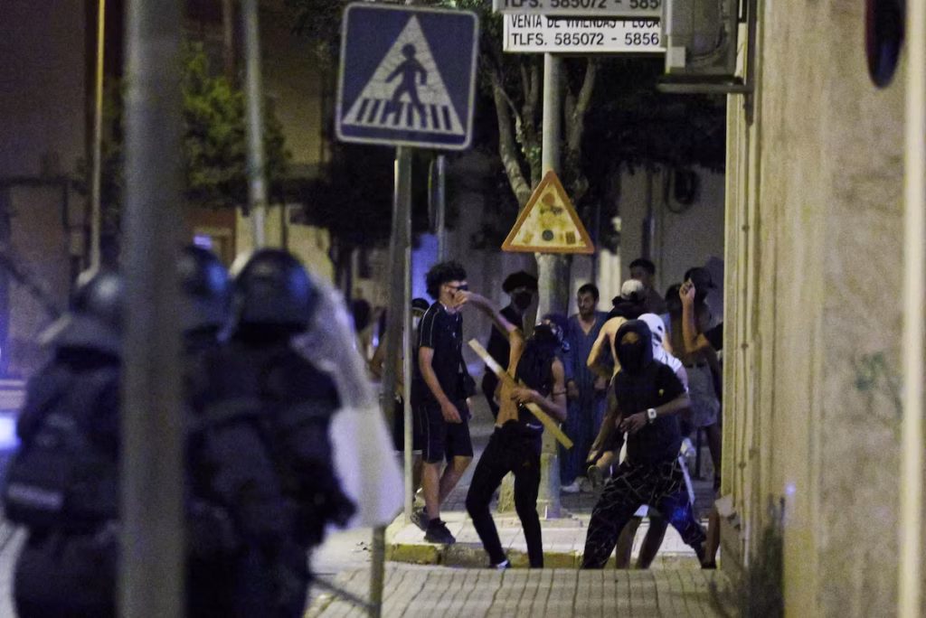 Violences xénophobes en Espagne : la communauté marocaine de Torre Pacheco appelle à l’apaisement