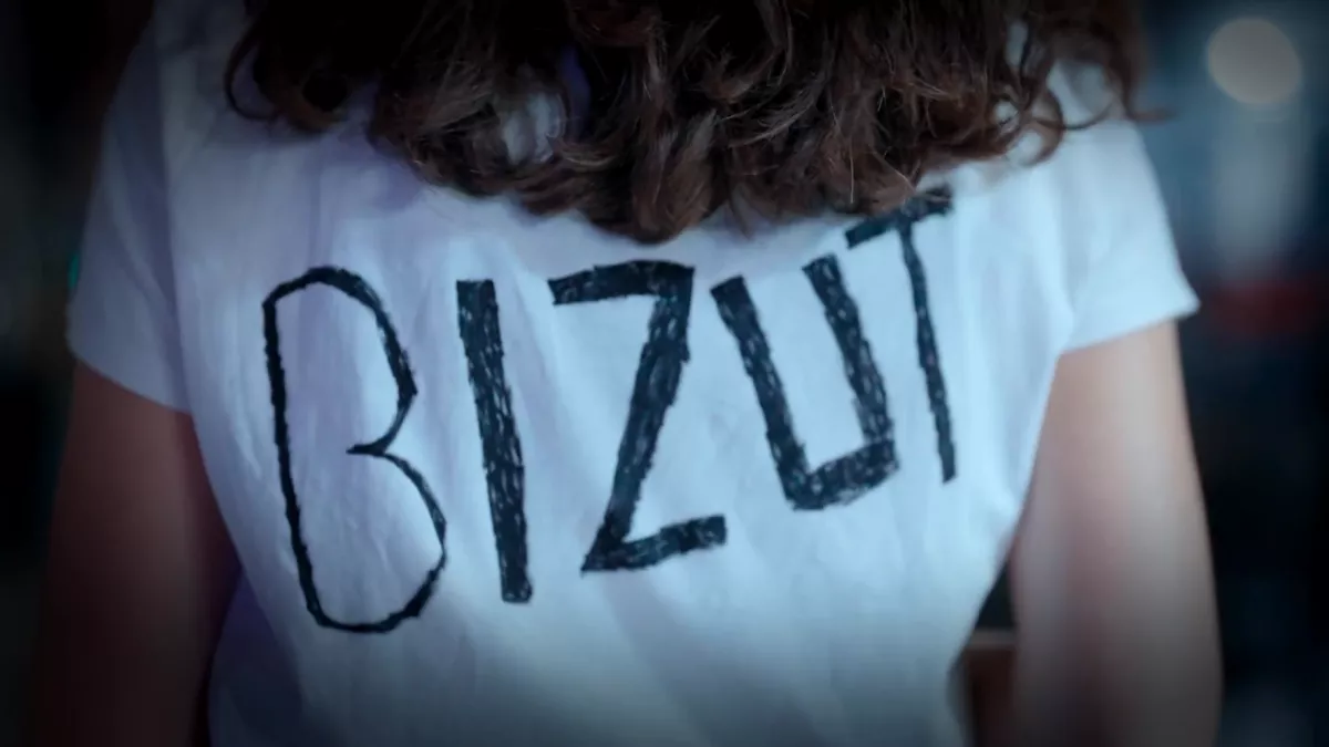 Bizutage brutal à l’usine : deux ex-salariés face à la justice