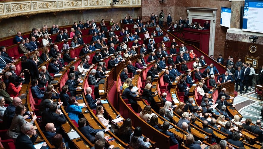 CDI senior : feu vert des députés pour un contrat taillé pour les plus de 60 ans