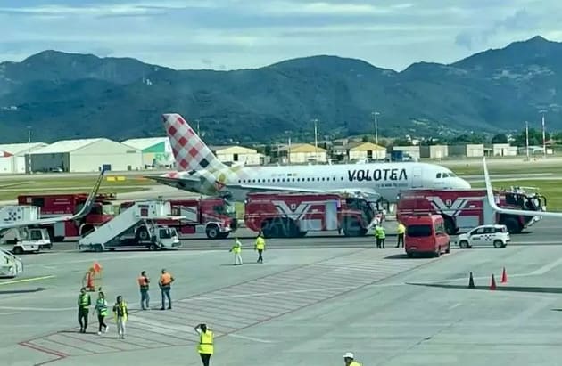 VIDÉO - Un homme aspiré par le réacteur d’un Airbus A319 à l'aéroport de Milan