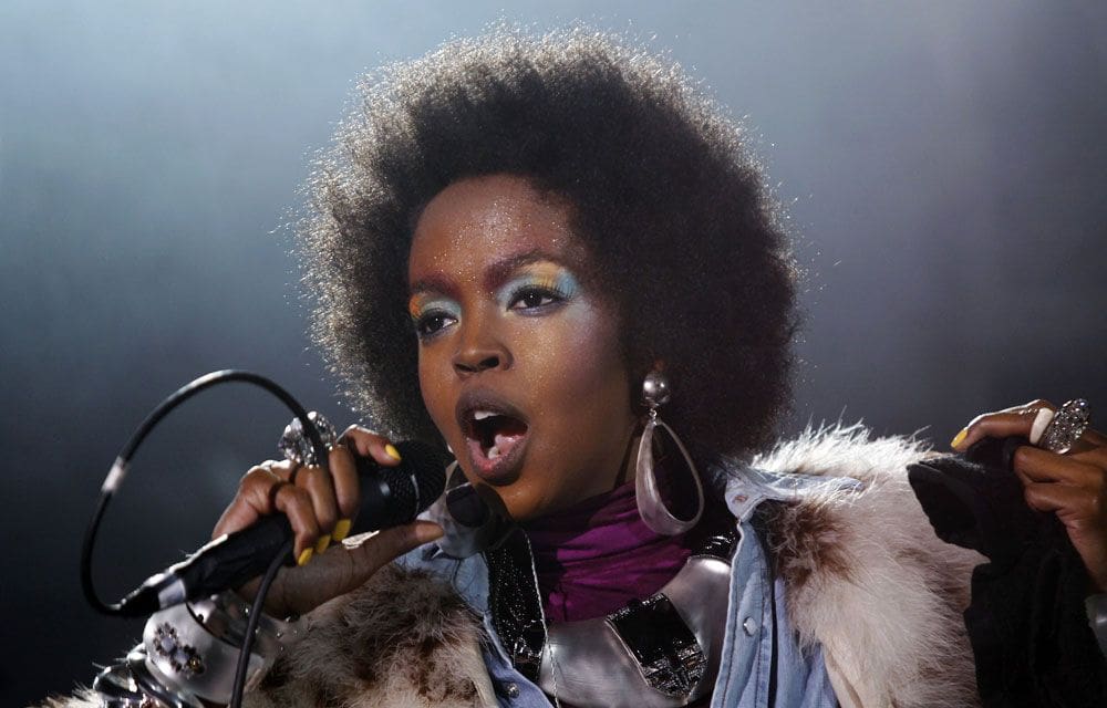 Lauryn Hill chante jusqu’à l’aube devant un stade presque vide à La Nouvelle-Orléans