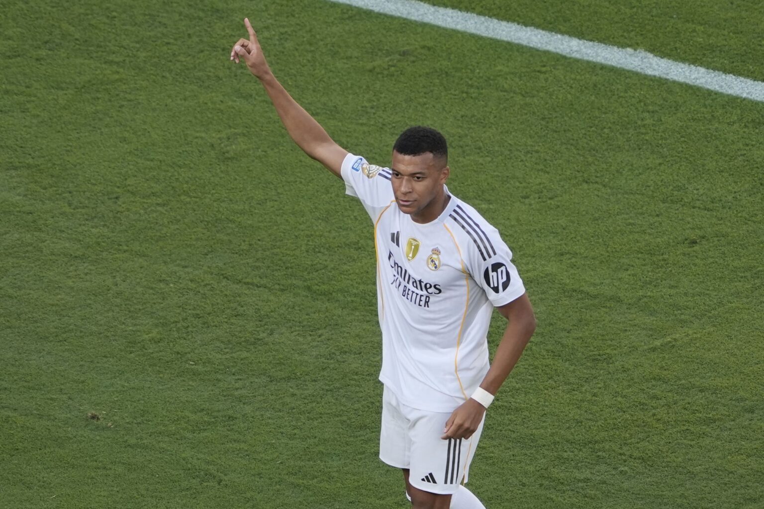 Coupe du monde des clubs: le Real Madrid s’impose face à Dortmund au terme d’un match fou. Mbappé retrouvera le PSG en demi-finales
