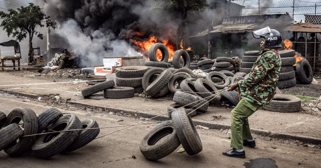 Kenya : des hôpitaux vandalisés à Nairobi et dans une ville voisine lors de manifestations marquées par la violence