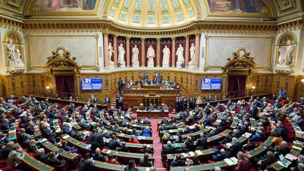 Antisémitisme à l’université : le Parlement adopte une loi qui renforce prévention et sanctions