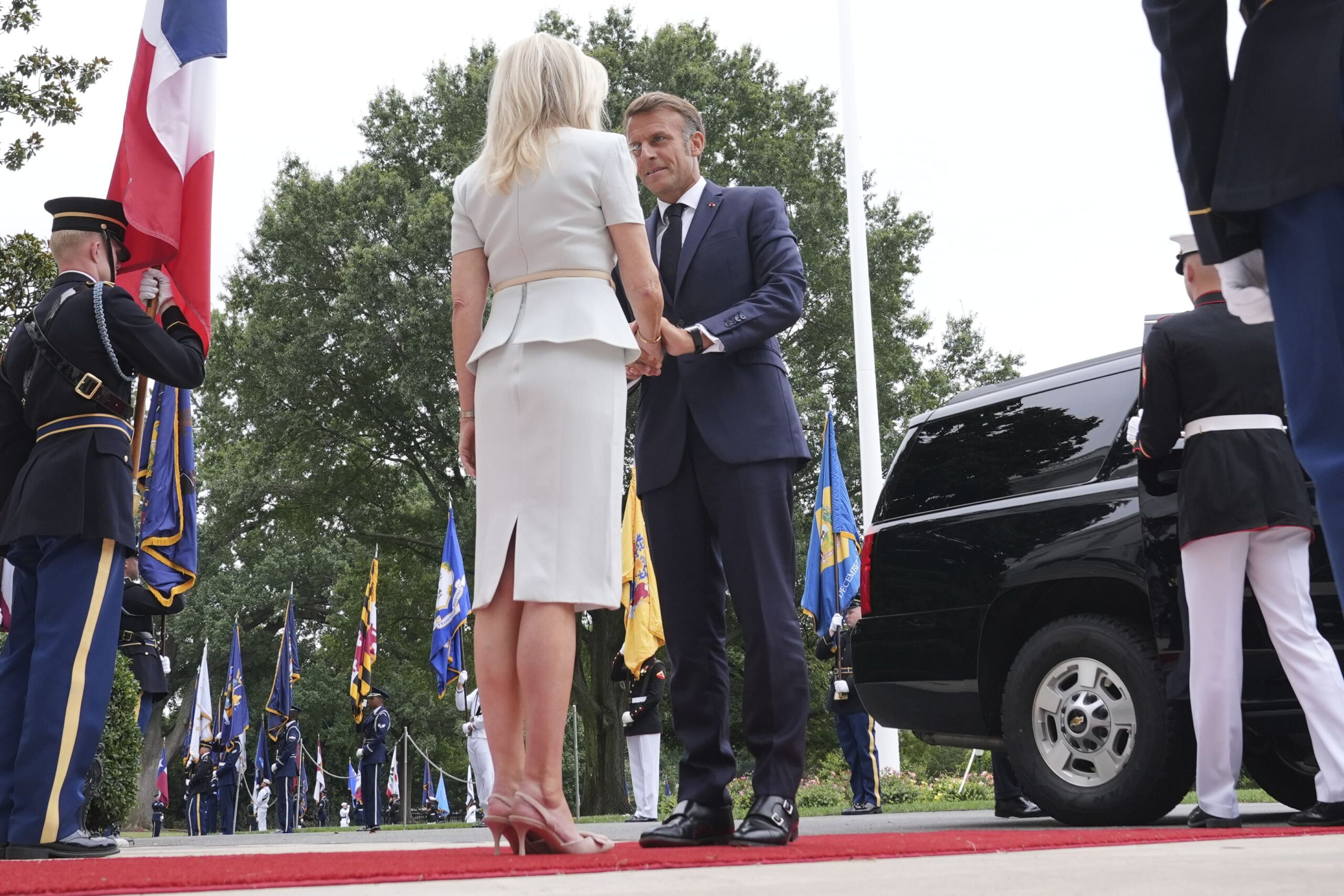 Reportage Photo – Emmanuel Macron Accueilli À La Maison Blanche Avant Le Déjeuner Des Européens Ap Photo/Jacquelyn Martin