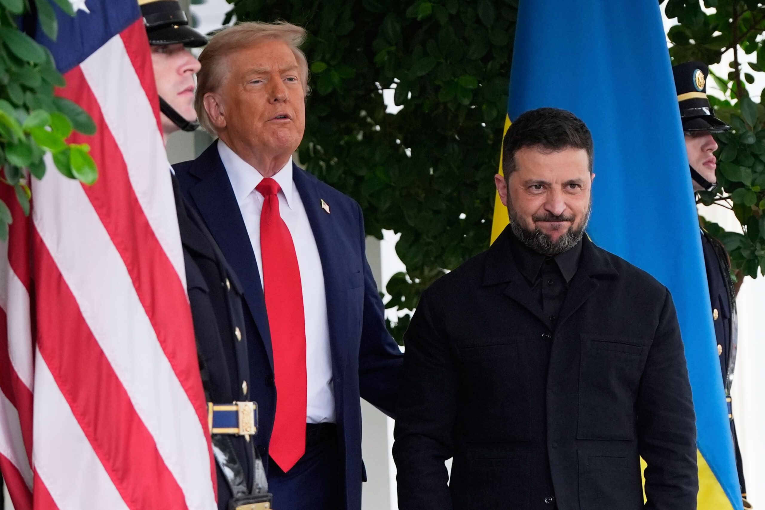 Reportage Photo – L’accueil Solennel De Volodymyr Zelensky Par Donald Trump À La Maison-Blanche Ap Photo/Julia Demaree Nikhinson