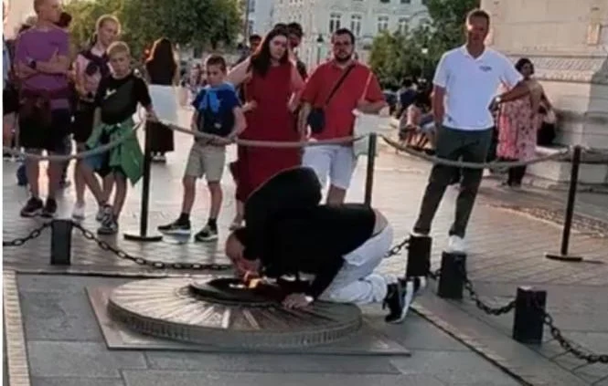 Indignation nationale : trois mois avec sursis seulement pour avoir profané la tombe du Soldat inconnu