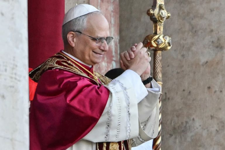 Le pape Léon XIV partage une messe et un déjeuner avec des sans-abri et des réfugiés en Italie