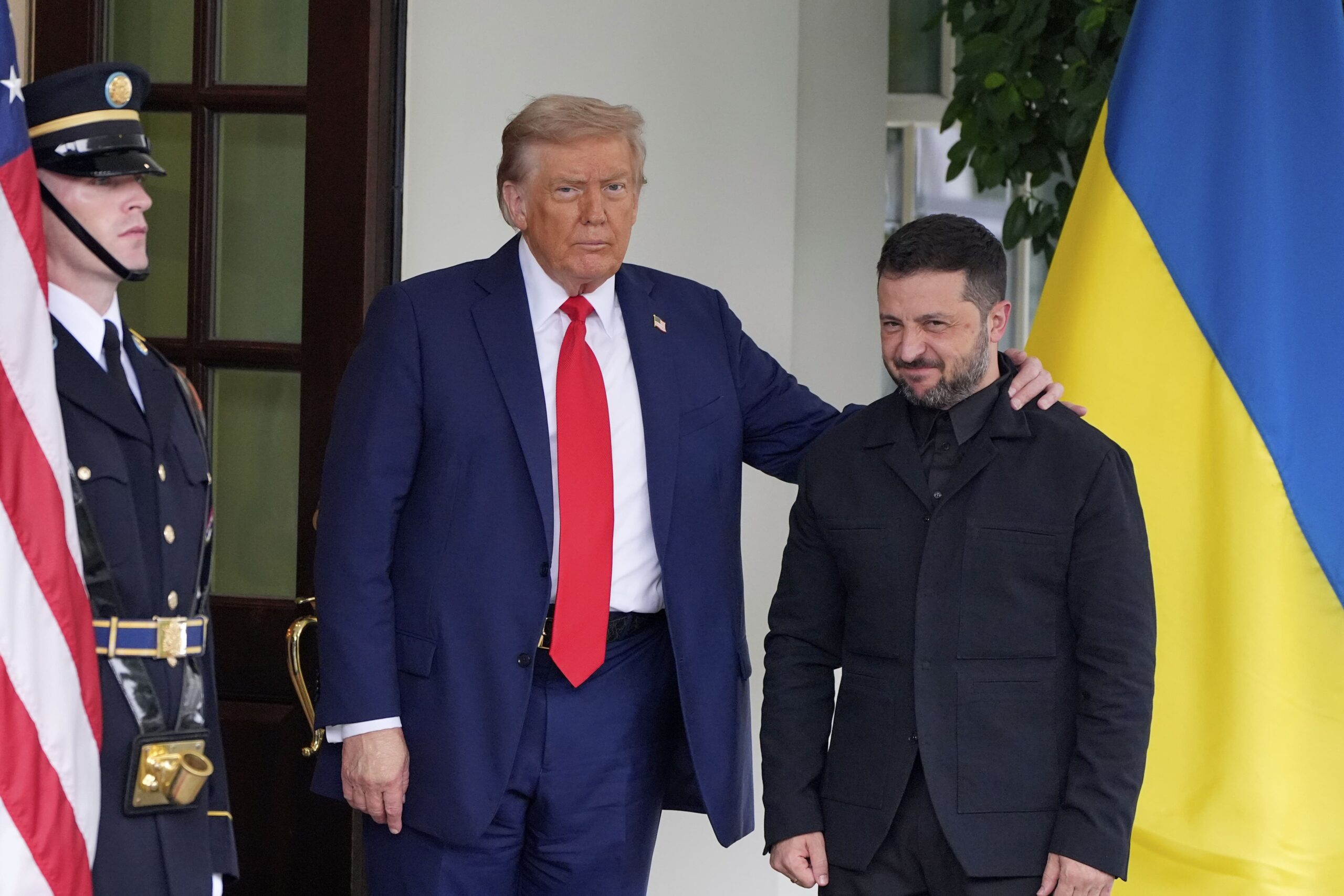 Reportage Photo – L’accueil Solennel De Volodymyr Zelensky Par Donald Trump À La Maison-Blanche Ap Photo/Alex Brandon