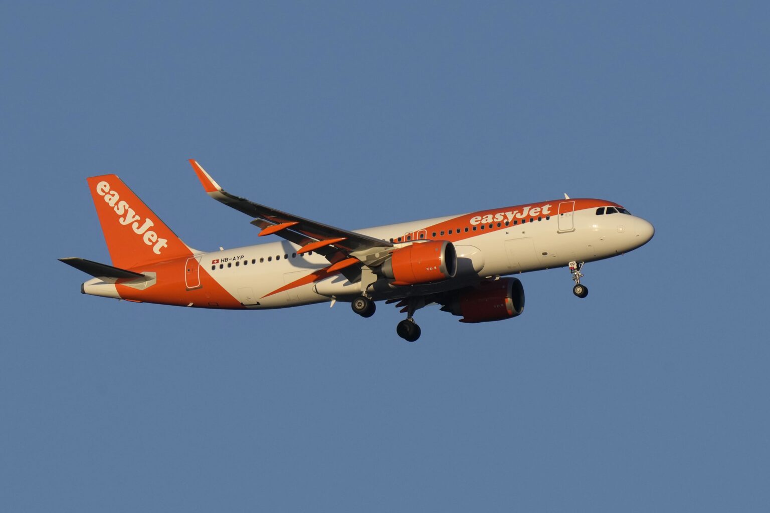 Insolite - Un adolescent britannique se trompe d'avion et embarque pour l'Italie sans ses parents
