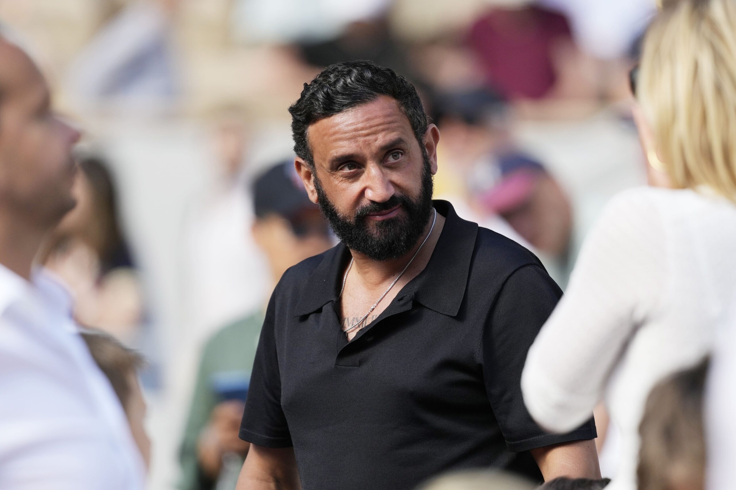 Cyril Hanouna dévoile son équipe pour "Tout beau, tout 9",  son nouveau talk-show à suivre dès le 1er septembre sur W9