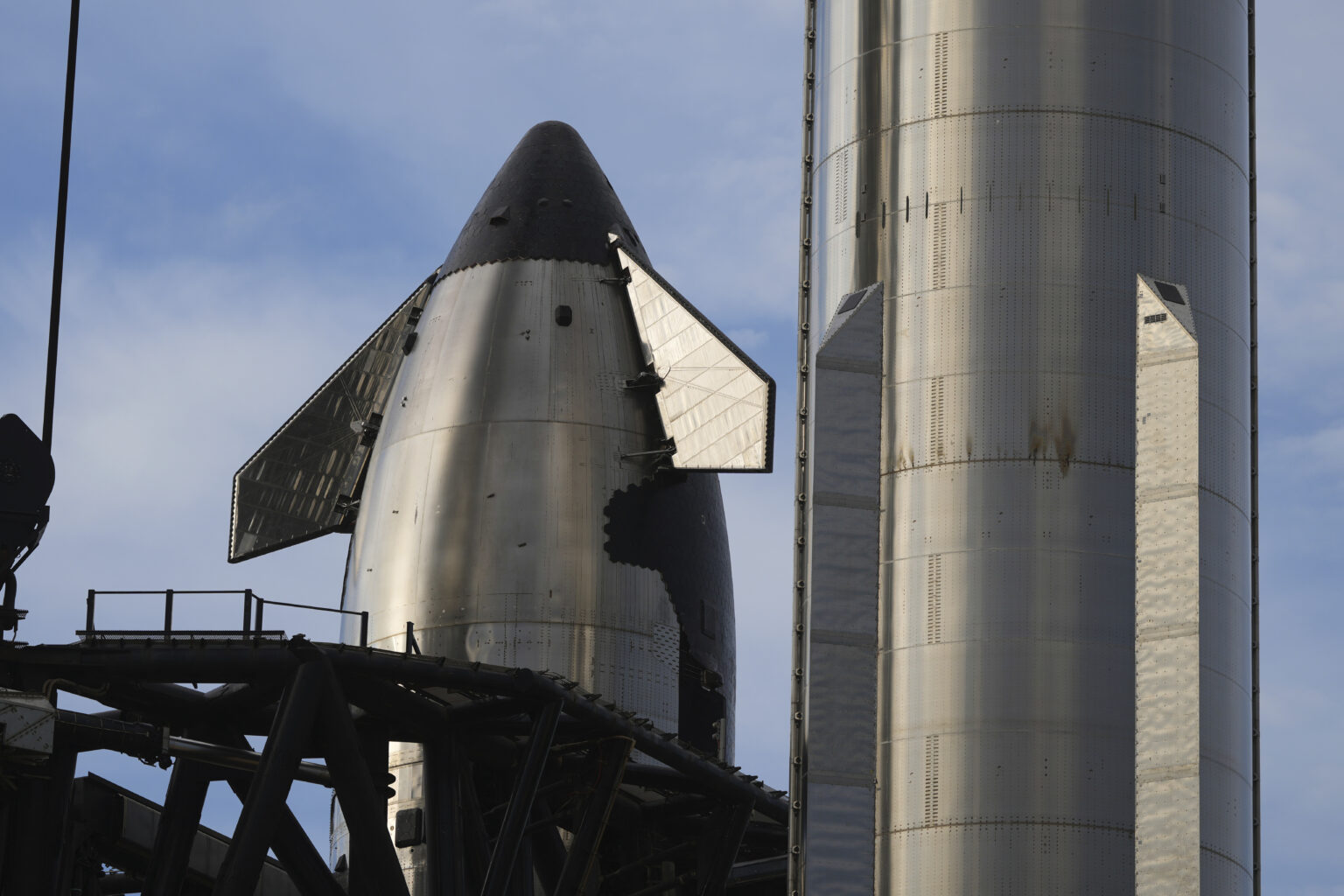 Destination planète Mars : nouveau report du vol d’essai de la fusée SpaceX. (AP/Eric Gay)