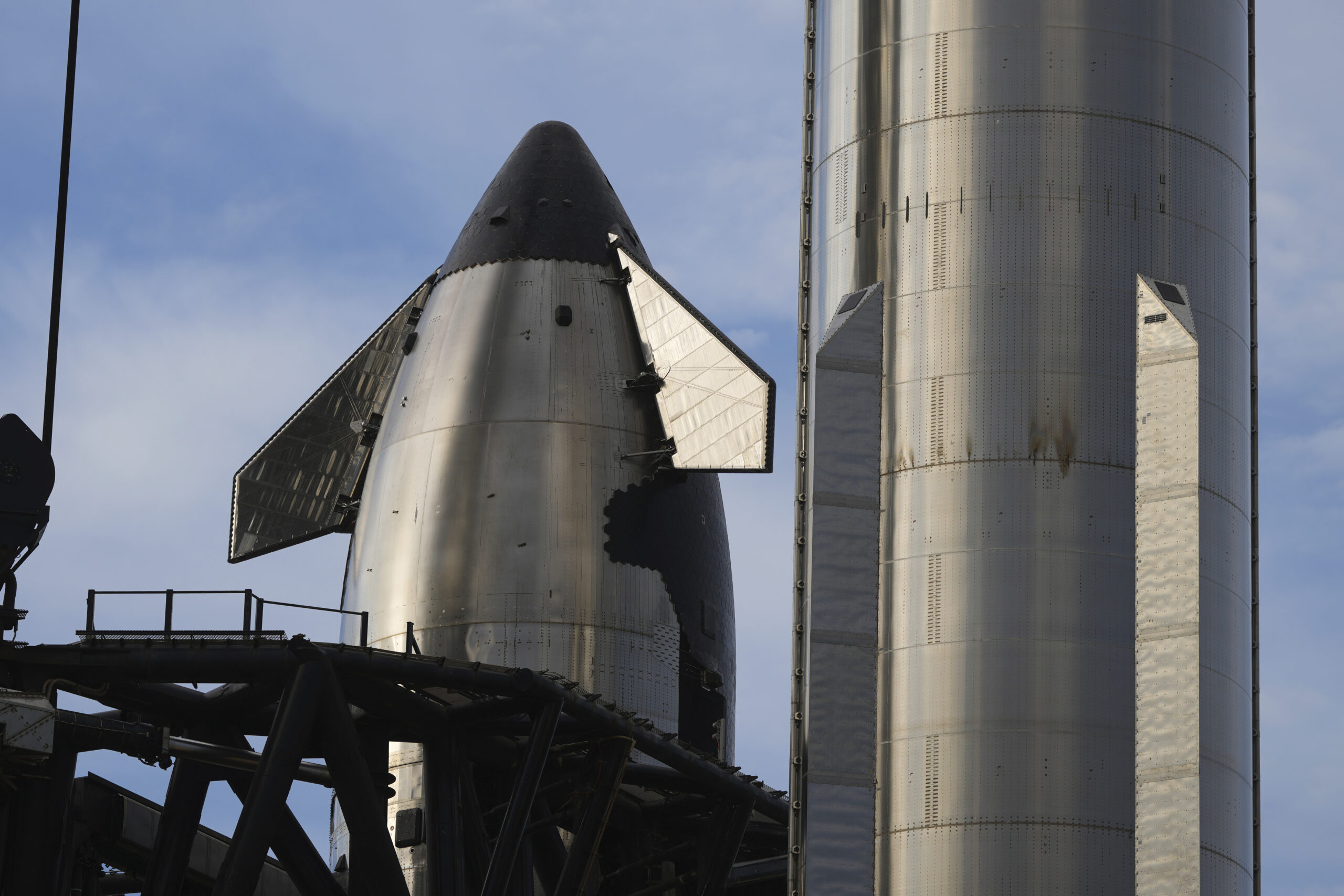 Destination planète Mars : nouveau report du vol d’essai de la fusée SpaceX. (AP/Eric Gay)