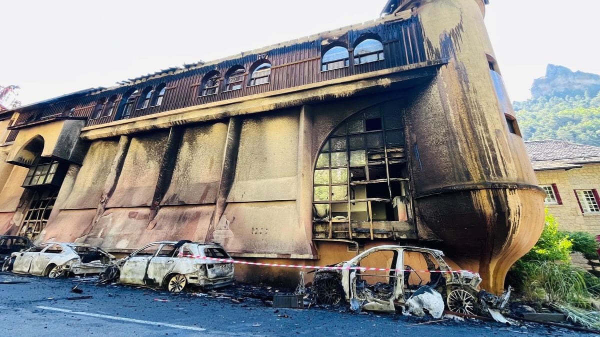 Aveyron : un hôtel évacué en pleine nuit à Mostuéjouls, la piste criminelle privilégiée