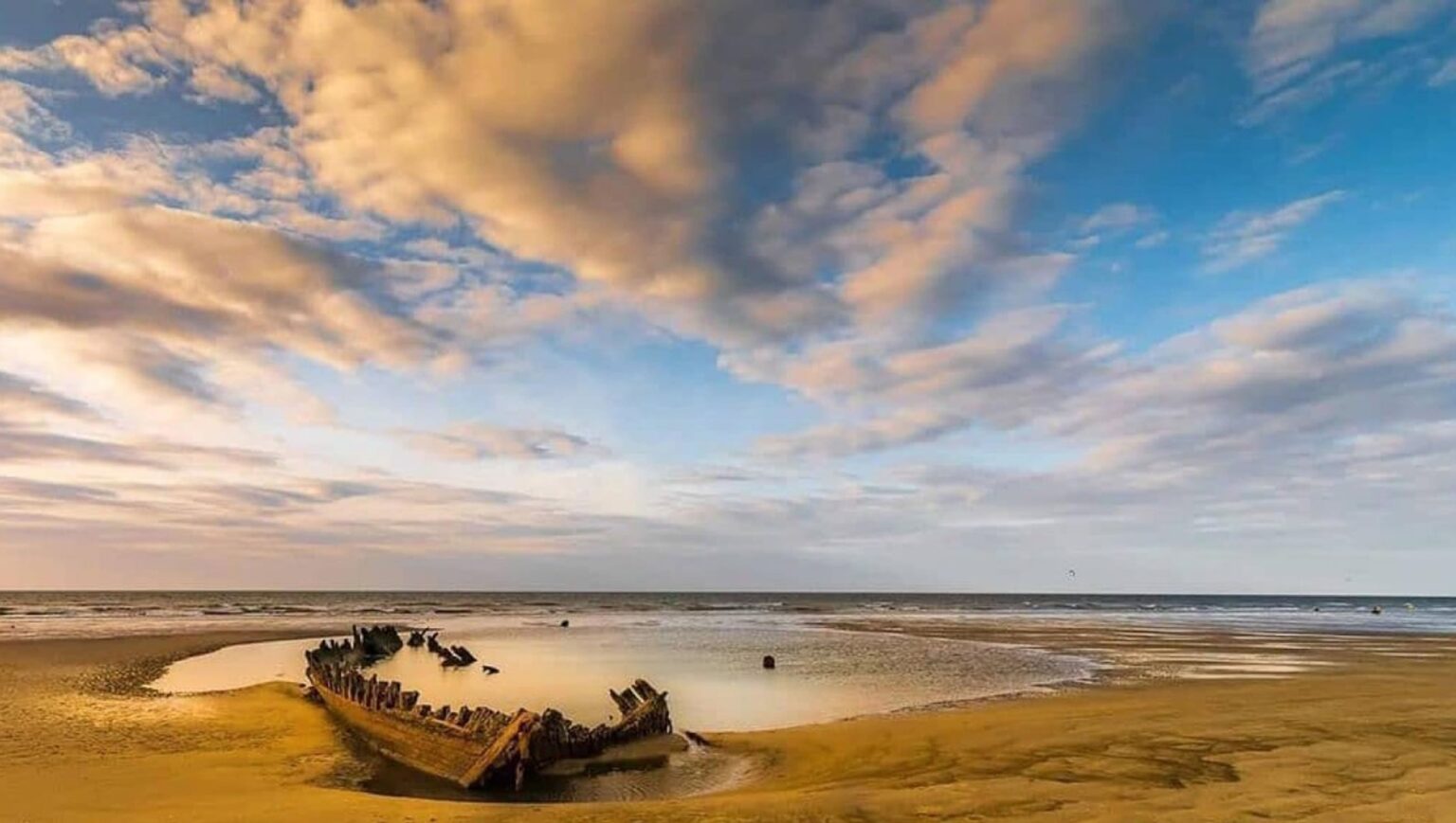 DOSSIER SPÉCIAL ÉTÉ – L’histoire des plages de France. Épisode 20 : Dunkerque, théâtre de l'opération Dynamo