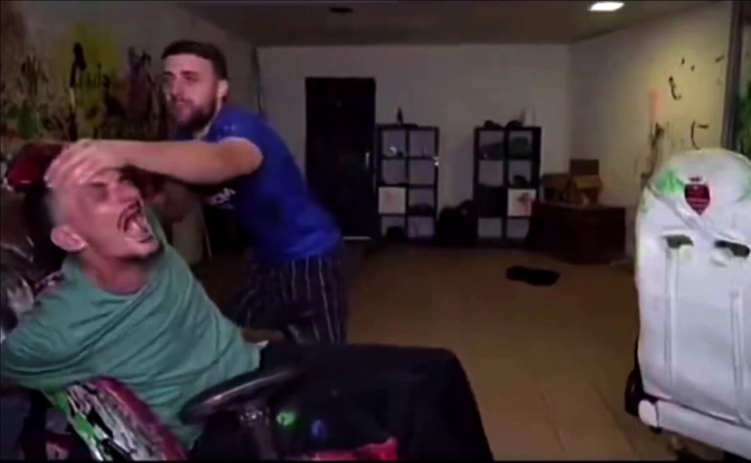 VIDÉO - Mort en direct de Jean Pormanove sur Kick: les terribles images de maltraitance et humiliations. Un scandale numérique aux répercussions politiques. (DR)