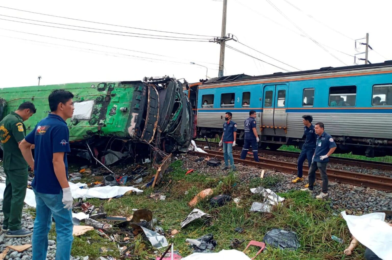 Collision entre un bus et un train en Russie : un mort et onze blessés dans la région de Leningrad Collision entre un bus et un train en Russie : un mort et onze blessés dans la région de Leningrad