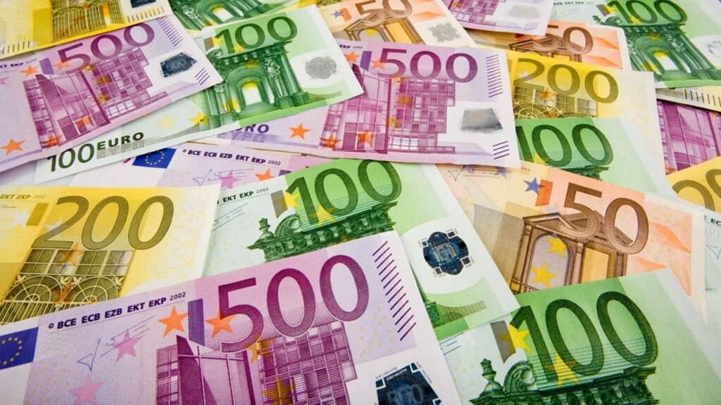 Caen : deux escrocs arrêtés avec leur « machine à billets »