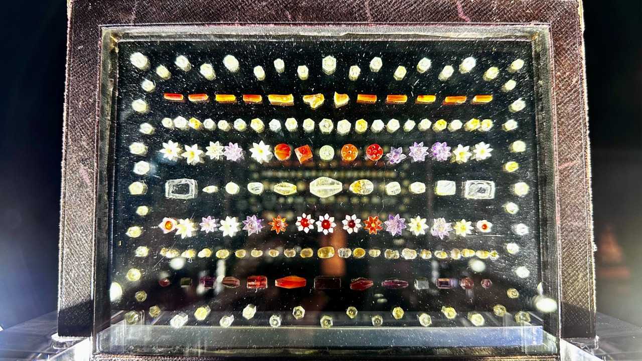 Des pierres précieuses bouddhistes rapatriées en Inde après une vente avortée chez Sotheby’s