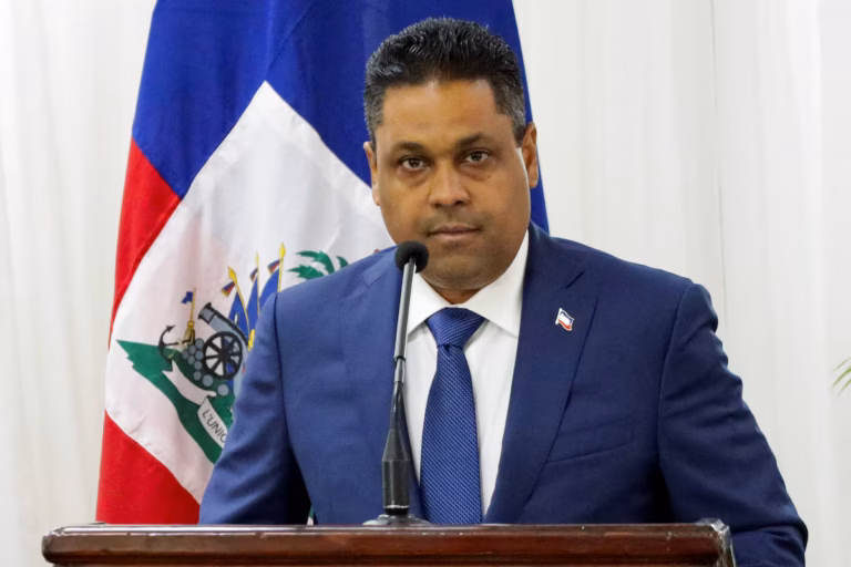 Haïti : un homme d’affaires prend la tête de la présidence de transition, sous la menace persistante des gangs