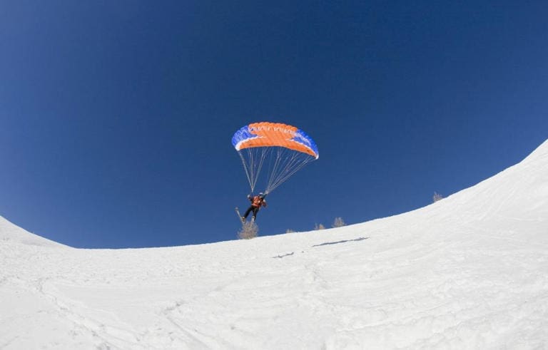 Isère : une touriste allemande se tue dans un accident de speed-riding aux Deux Alpes