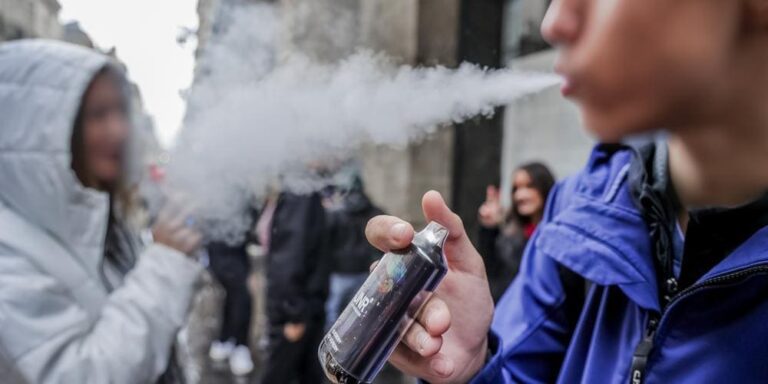 La cigarette électronique, nouvelle rampe d’accès aux addictions chez les jeunes ?