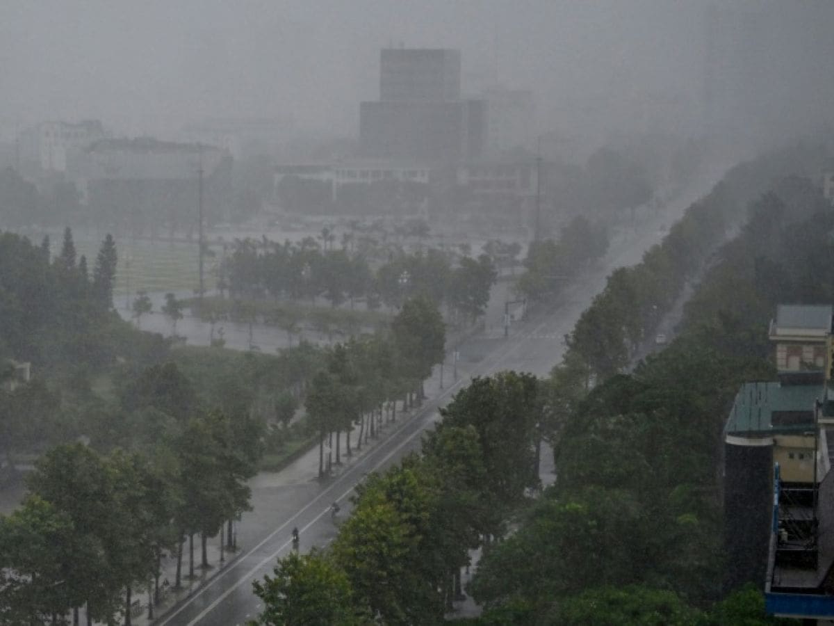 Le typhon Kajiki frappe le Vietnam - trois morts, des milliers de foyers endommagés @AP