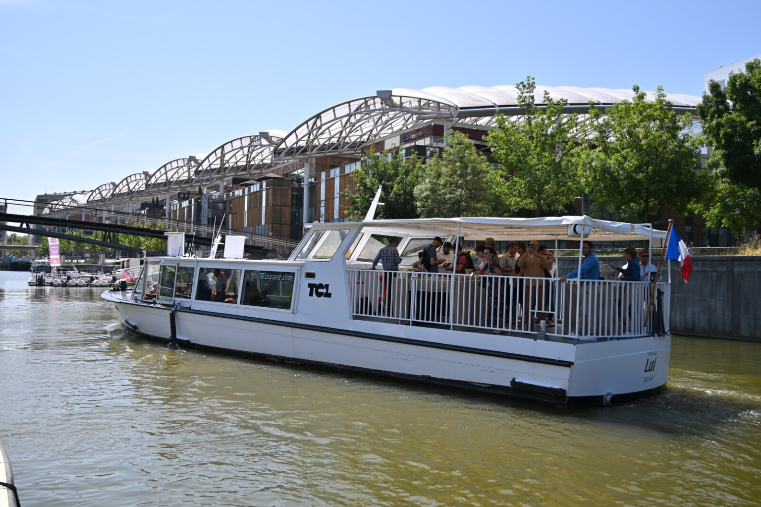 Lyon remet la Saône à flot : les navettes fluviales Navigône séduisent les foules Lyon remet la Saône à flot : les navettes fluviales Navigône séduisent les foules