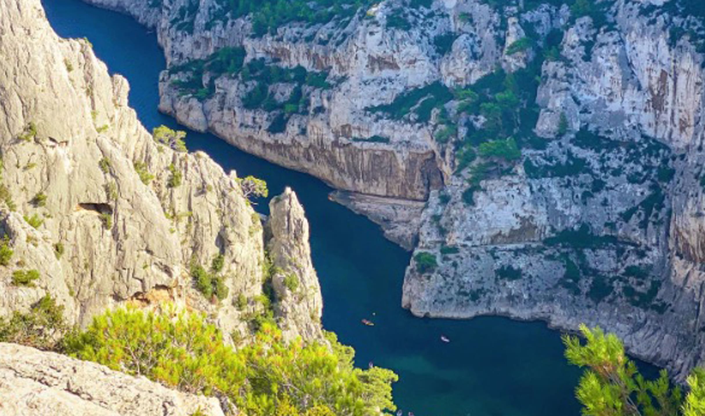 DOSSIER SPÉCIAL ÉTÉ – L’histoire des plages de France. Épisode 21: Marseille, la calanque d’en-vau
