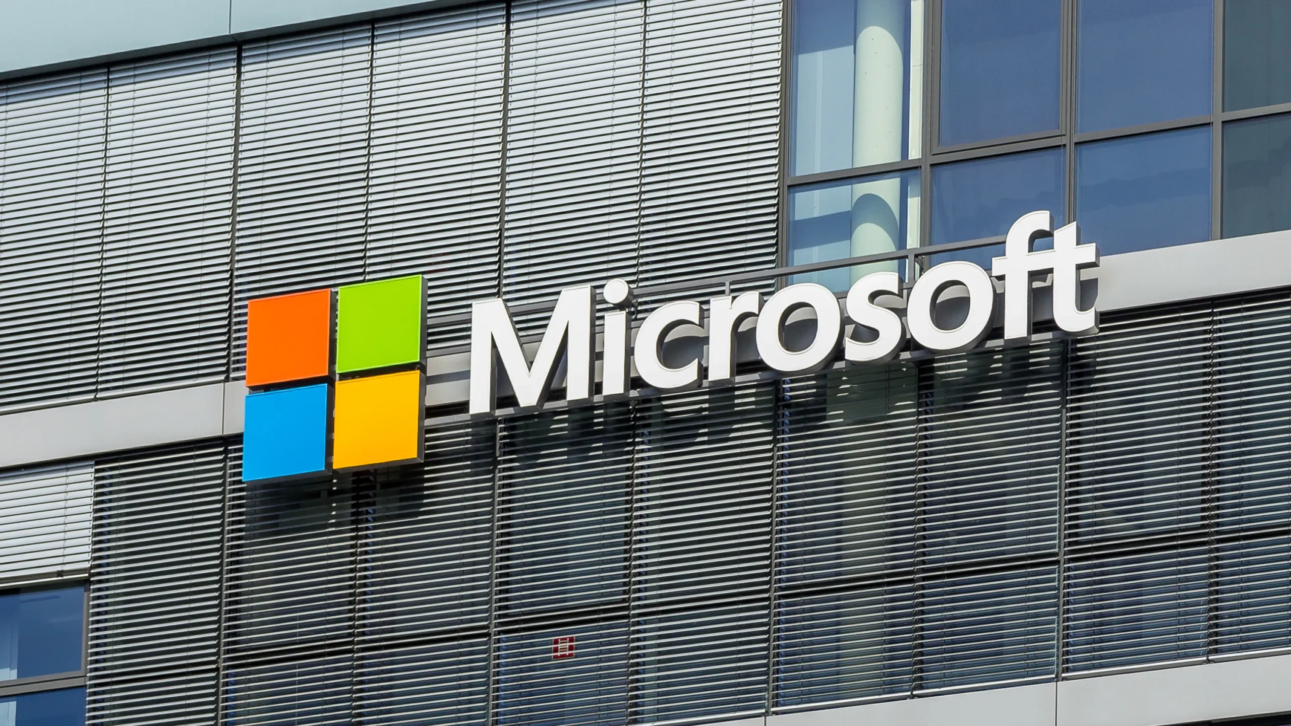Microsoft licencie deux employés ayant occupé le bureau du président pour protester contre les liens avec Israël @fedscoop