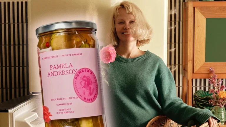 Pamela Anderson lance des cornichons bio aux pétales de rose pour la cause animale