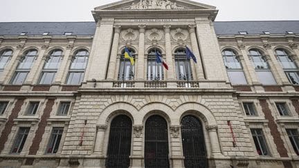 Publications antisémites : une étudiante gazaouie quitte la France sous la pression diplomatique