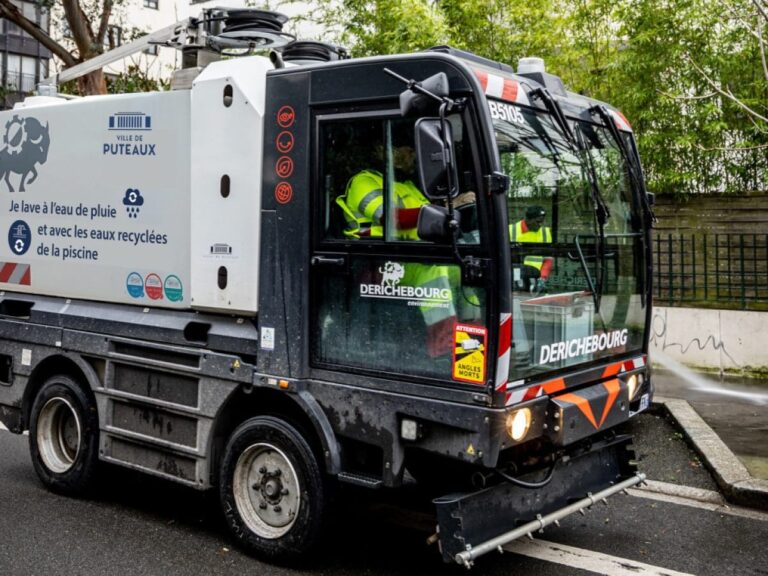 Puteaux lave ses rues avec l’eau de pluie et de piscine