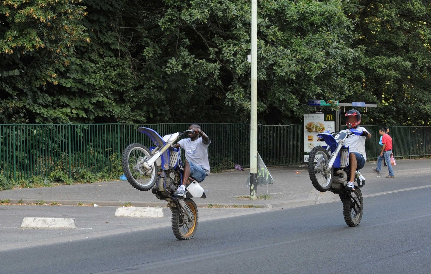 Rodéo mortel près de Bordeaux : deux jeunes motards condamnés à un an ferme