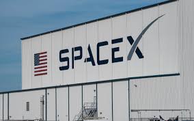Starship de SpaceX réussit un vol test majeur avec le déploiement de satellites factices @wikipedia commons