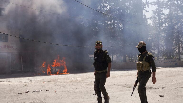 Syrie : une attaque meurtrière vise les forces de sécurité à Soueida, en plein regain de tensions communautaires