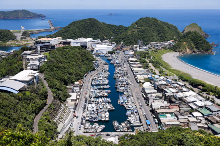 Taïwan se prépare à l’arrivée du typhon Podul et organise des évacuations massives