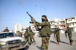 Tensions explosives à Manbij : Damas et les forces kurdes s'accusent mutuellement après une attaque