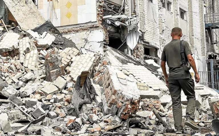 Trois morts dans une frappe russe sur la région de Zaporijia, selon les autorités ukrainiennes