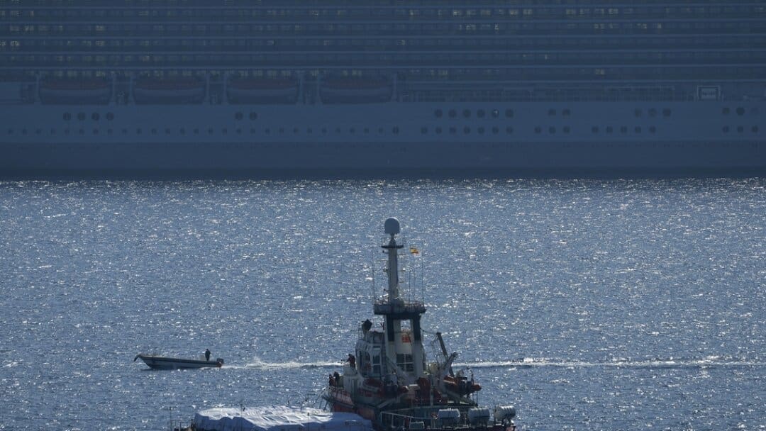 Un navire chargé de vivres pour Gaza approche d’Israël alors que la famine menace l’enclave palestinienne