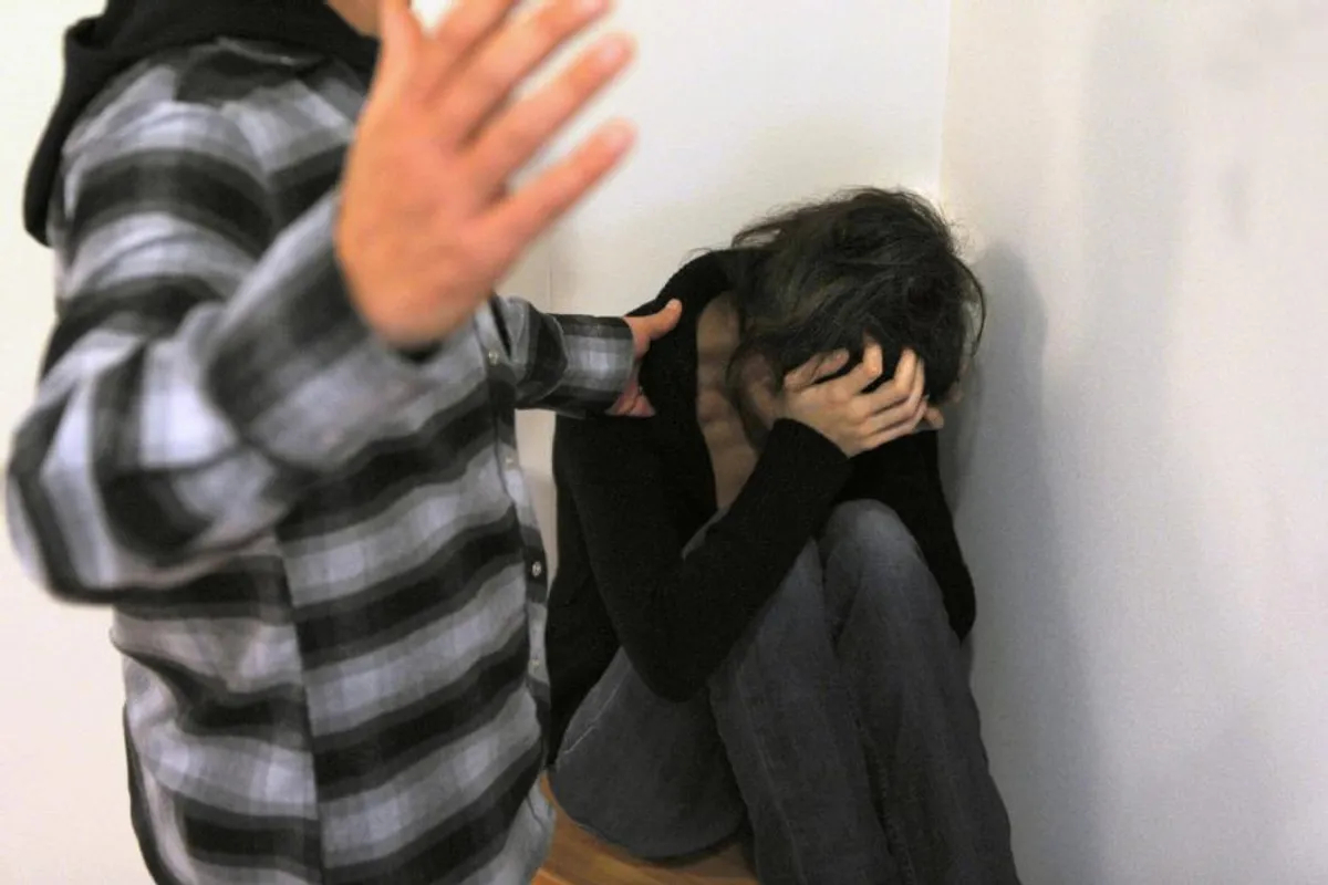 Violences conjugales et accident en état d’ivresse : un trentenaire condamné à Évry