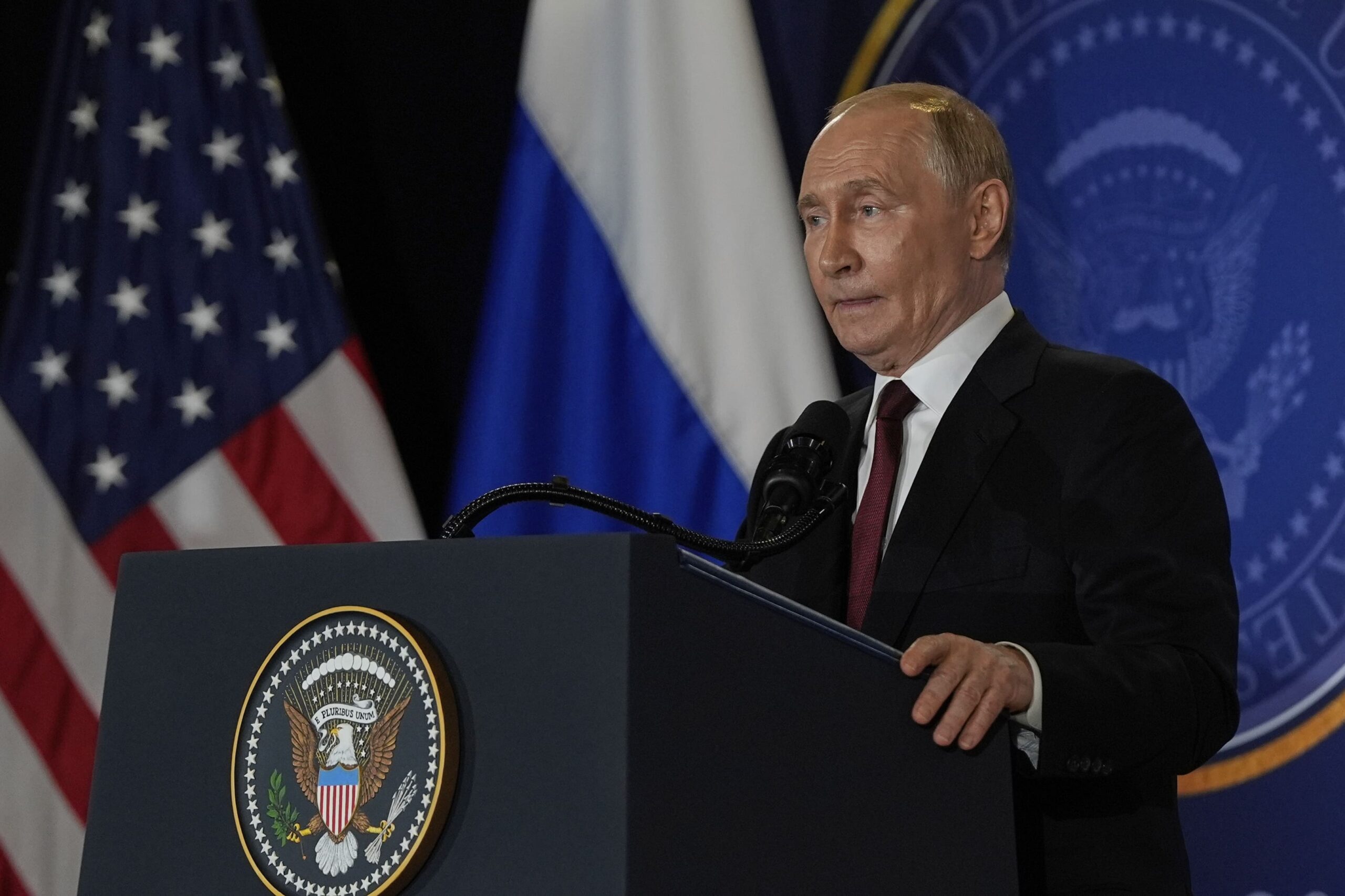 Reportage Photo – Images Fortes De La Conférence De Presse Trump-Poutine En Alaska Ap Photo/Julia Demaree Nikhinson