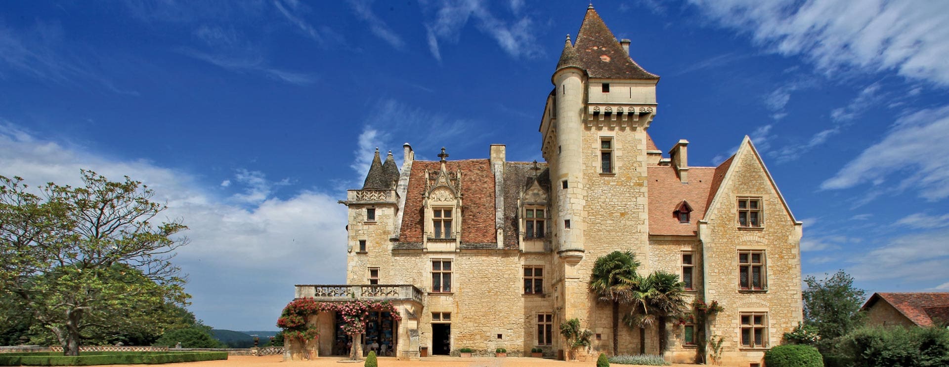 Chateau_Milandes-1920×744