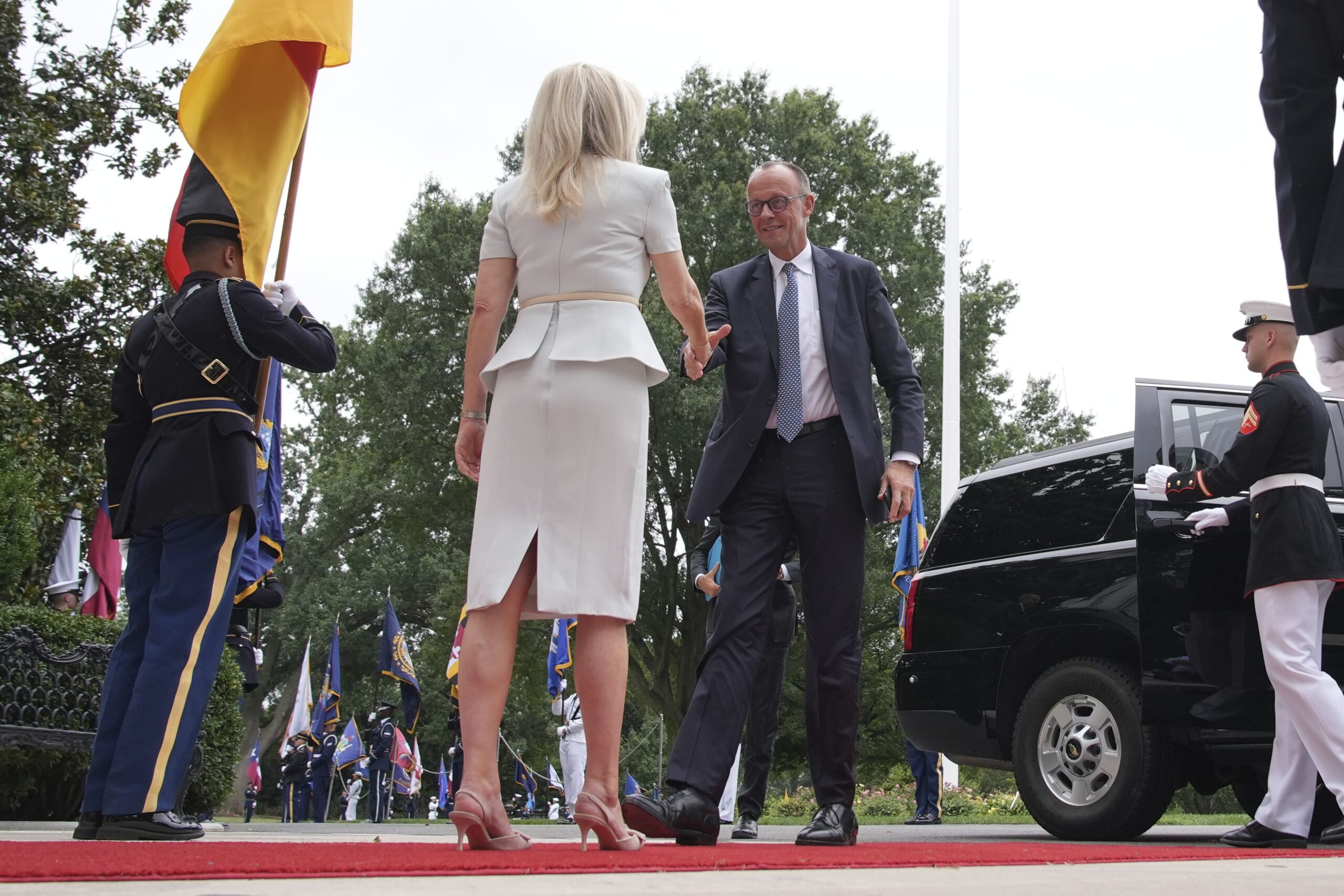 REPORTAGE PHOTO - Le chancelier allemand Friedrich Merz à la Maison Blanche pour la rencontre Trump-Zelensky